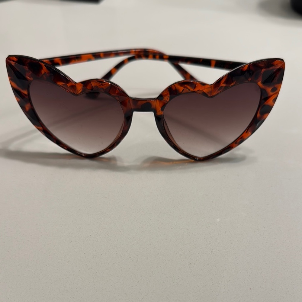 Tortoise Shell Cat-Eye Sunglasses